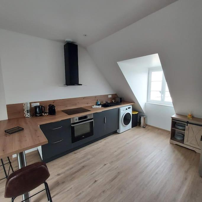 Bel Appartement F2 Hyper Centre Refait A Neuf Coutances Exterior foto